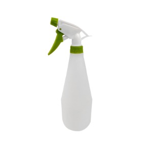 Gardening Made Easy: The Benefits of a Handheld Plant Sprayer for Busy Homemakers